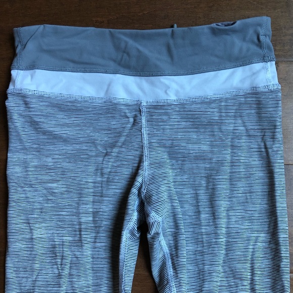 🦊Lululemon Run: Inspire Crop II - Picture 4 of 10